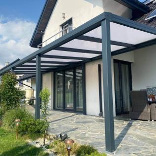 Zadaszenia tarasów i ogrody zimowe